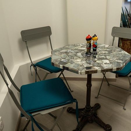 T2! 3 Ou 4 Personnes Centre Ville Neuf Avec Garage Sanary-sur-Mer Ngoại thất bức ảnh