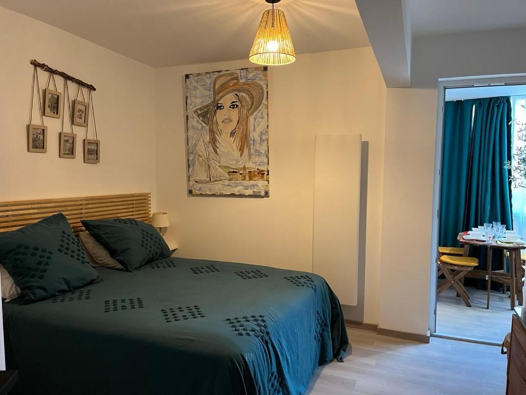 T2! 3 Ou 4 Personnes Centre Ville Neuf Avec Garage Sanary-sur-Mer Ngoại thất bức ảnh