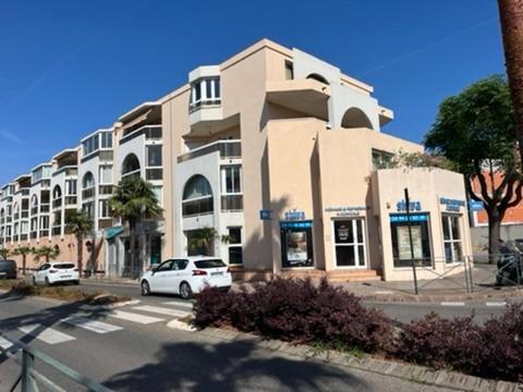 T2! 3 Ou 4 Personnes Centre Ville Neuf Avec Garage Sanary-sur-Mer Ngoại thất bức ảnh