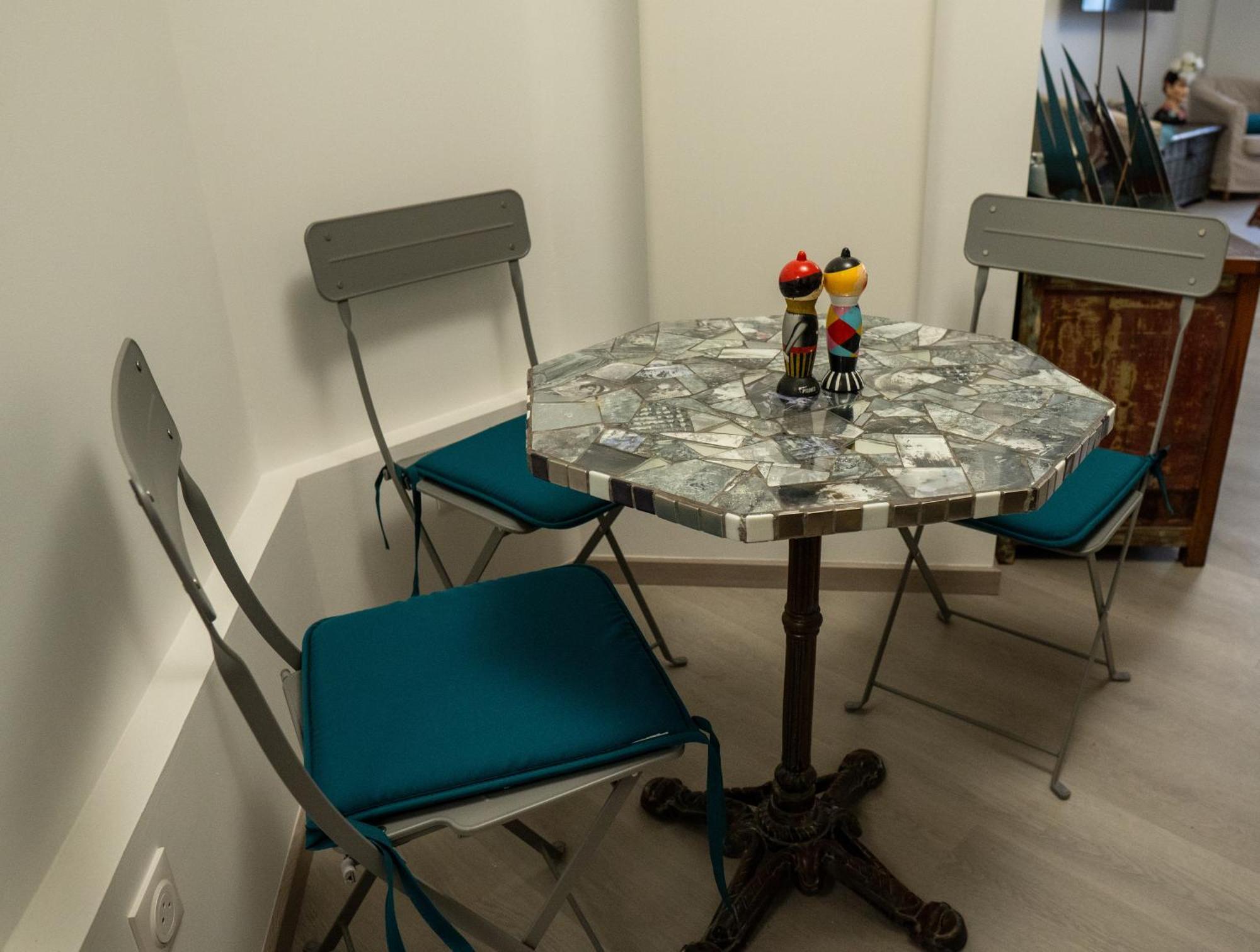 T2! 3 Ou 4 Personnes Centre Ville Neuf Avec Garage Sanary-sur-Mer Ngoại thất bức ảnh